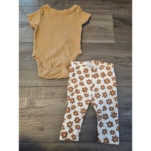 Old navy baby girl outfit 0-3 mos